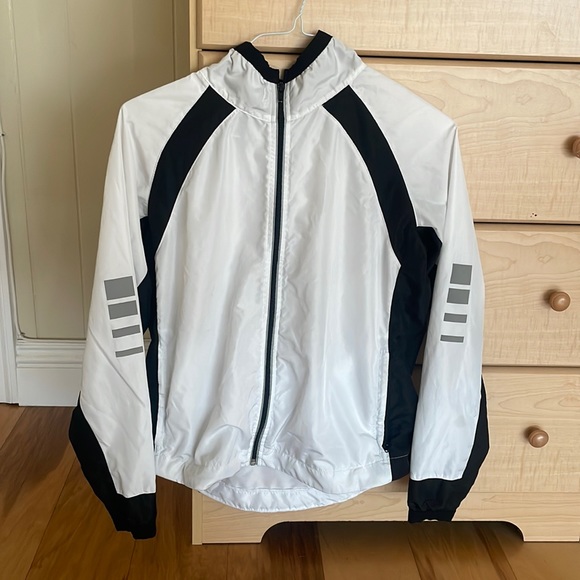 Forever 21 Jackets & Blazers - F21 Lightweight Windbreaker